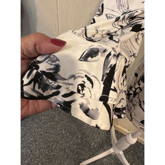 Karl Lagerfeld Paris Yessie Trumpet Sleeve Blouse, size S - Picture 4 of 9